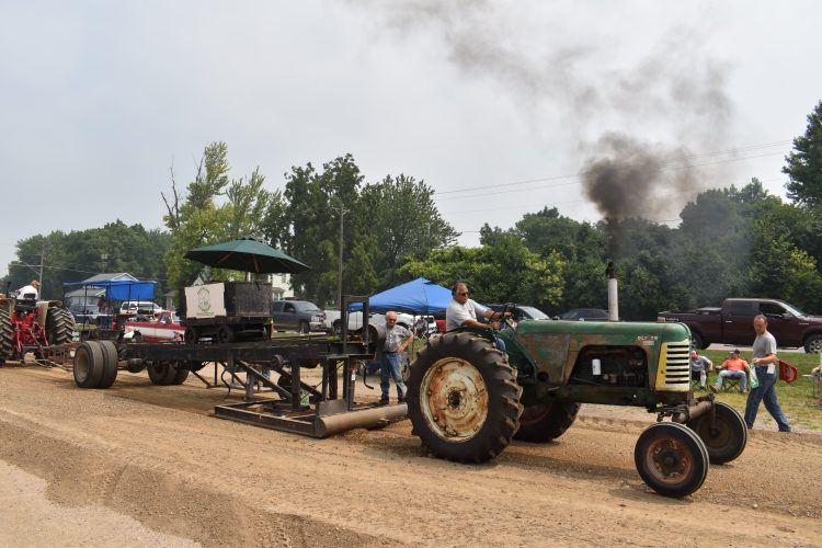 Antique tractors pull their own weight News, Sports, Jobs The Journal
